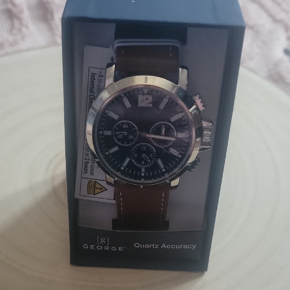 George Quartz Watch with Brown‎ Strap